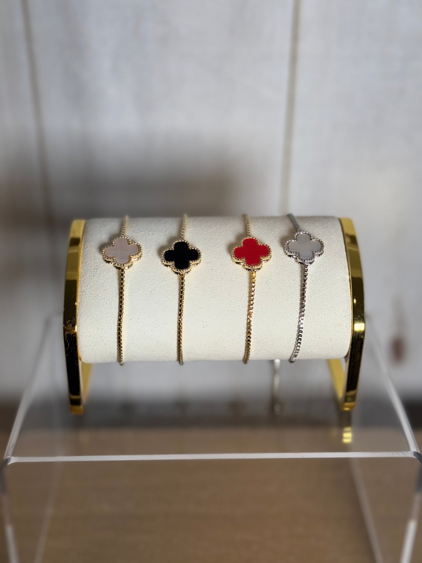 Single Clover Bracelet