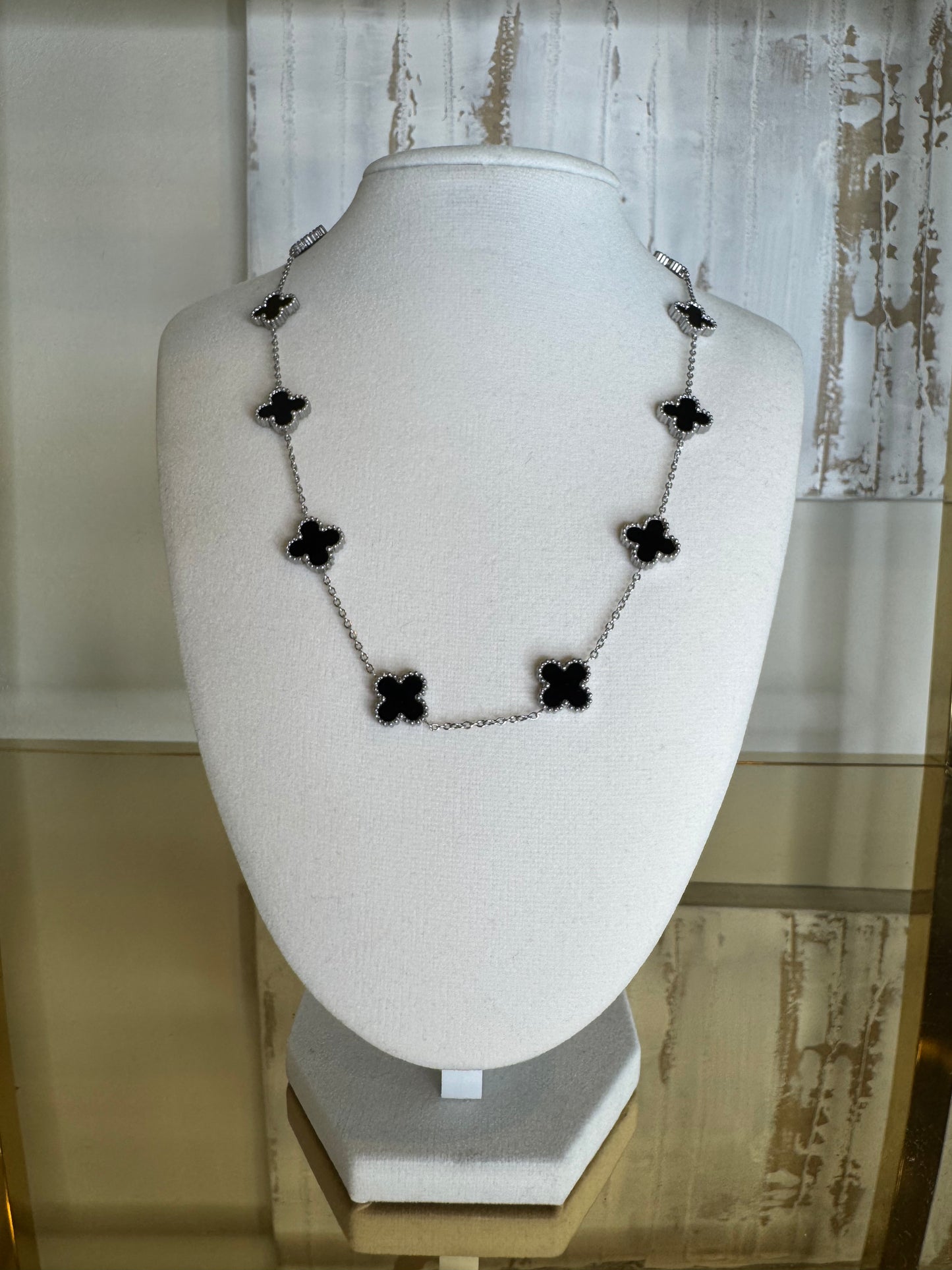 Multiple clover necklace