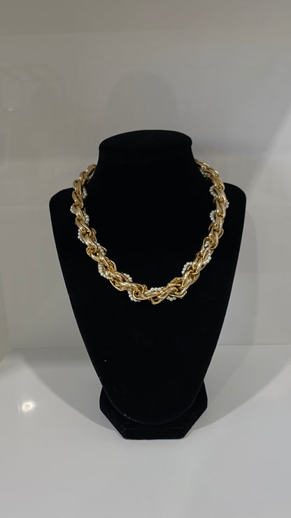 Pearl gold Necklace