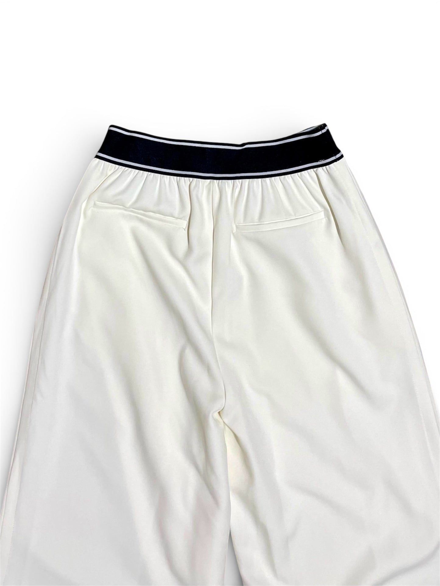 Relaxed-Fit Cream Blazer Set