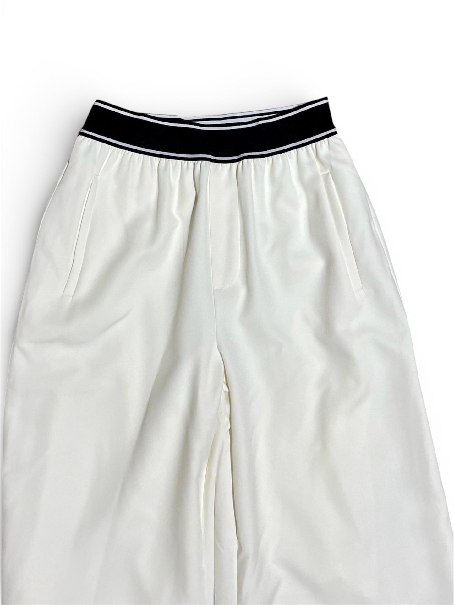 Relaxed-Fit Cream Blazer Set