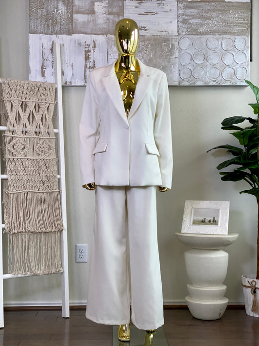 Relaxed-Fit Cream Blazer Set