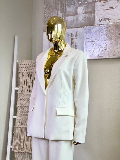 Relaxed-Fit Cream Blazer Set