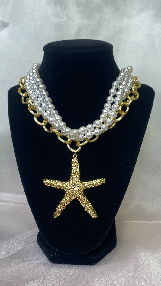 Star fish Triple pearls Necklace